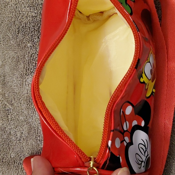 Disney Characters Crossbody Bag NWNT - Picture 5 of 5